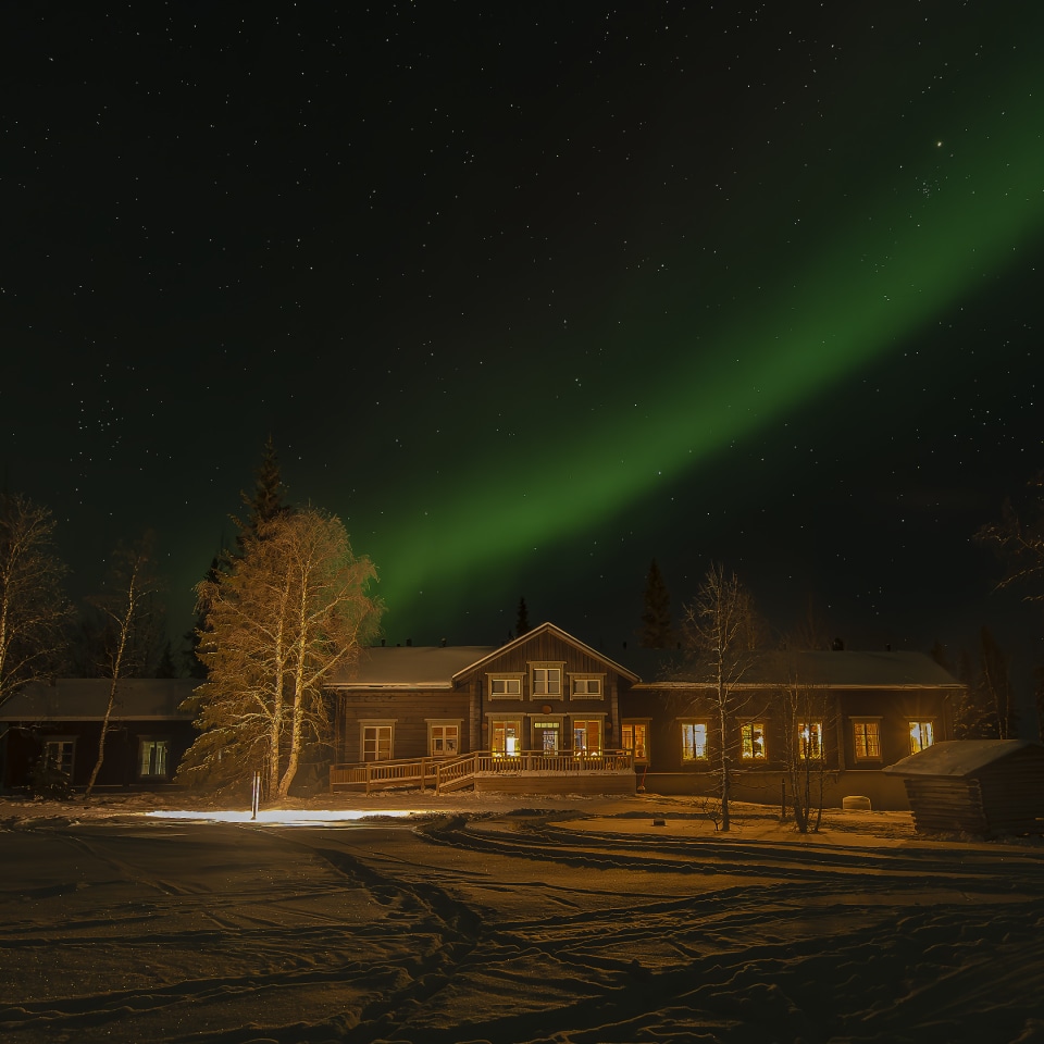 Nivunki Hauptgebäude Polarlichter